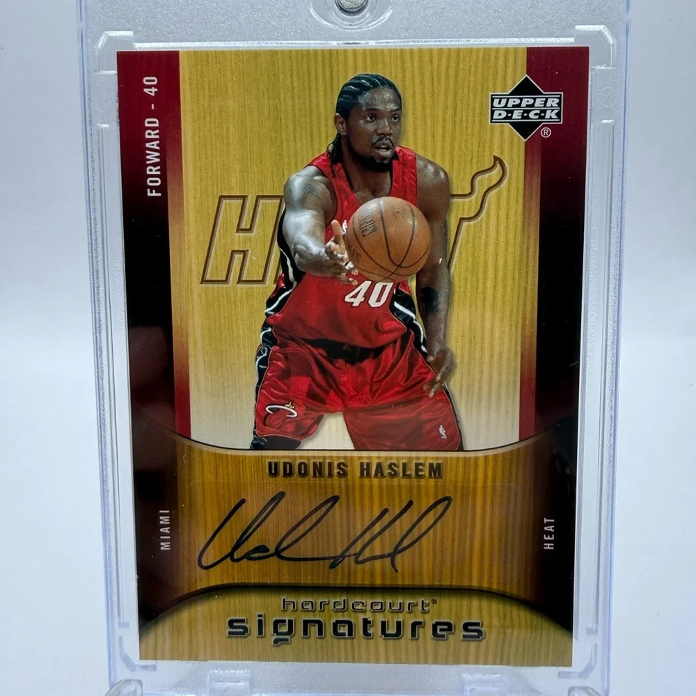 2005-06 Upper Deck Hardcourt Signatures Udonis Haslem Auto with Magnetic Case
